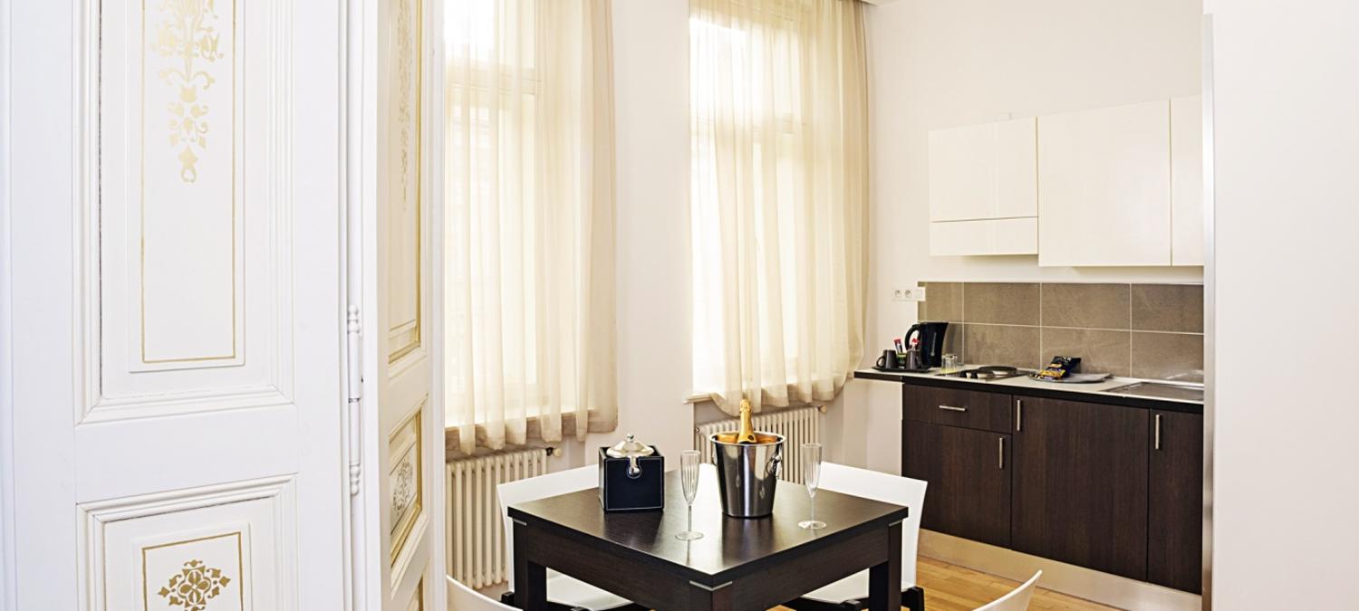 Deminka Palace | Prague | 4