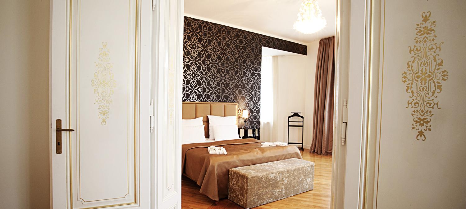 Deminka Palace | Prague | 5