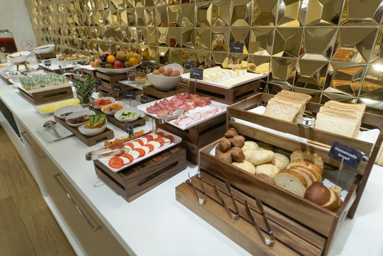 Deminka Palace | Prague | 3