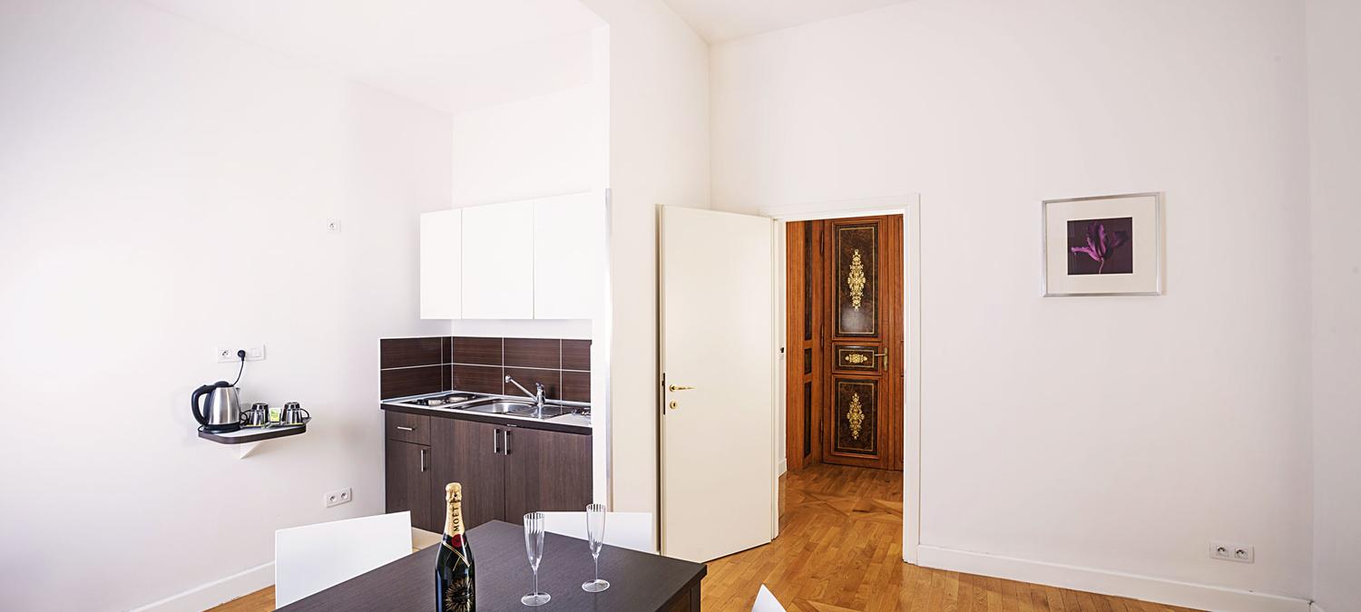 Deminka Palace | Prague | 3