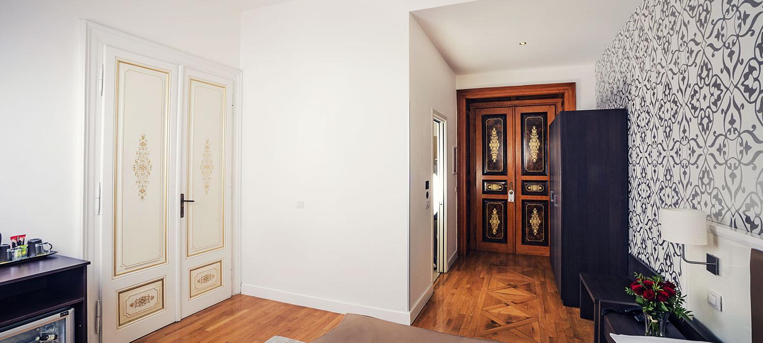 Deminka Palace | Prague | 3