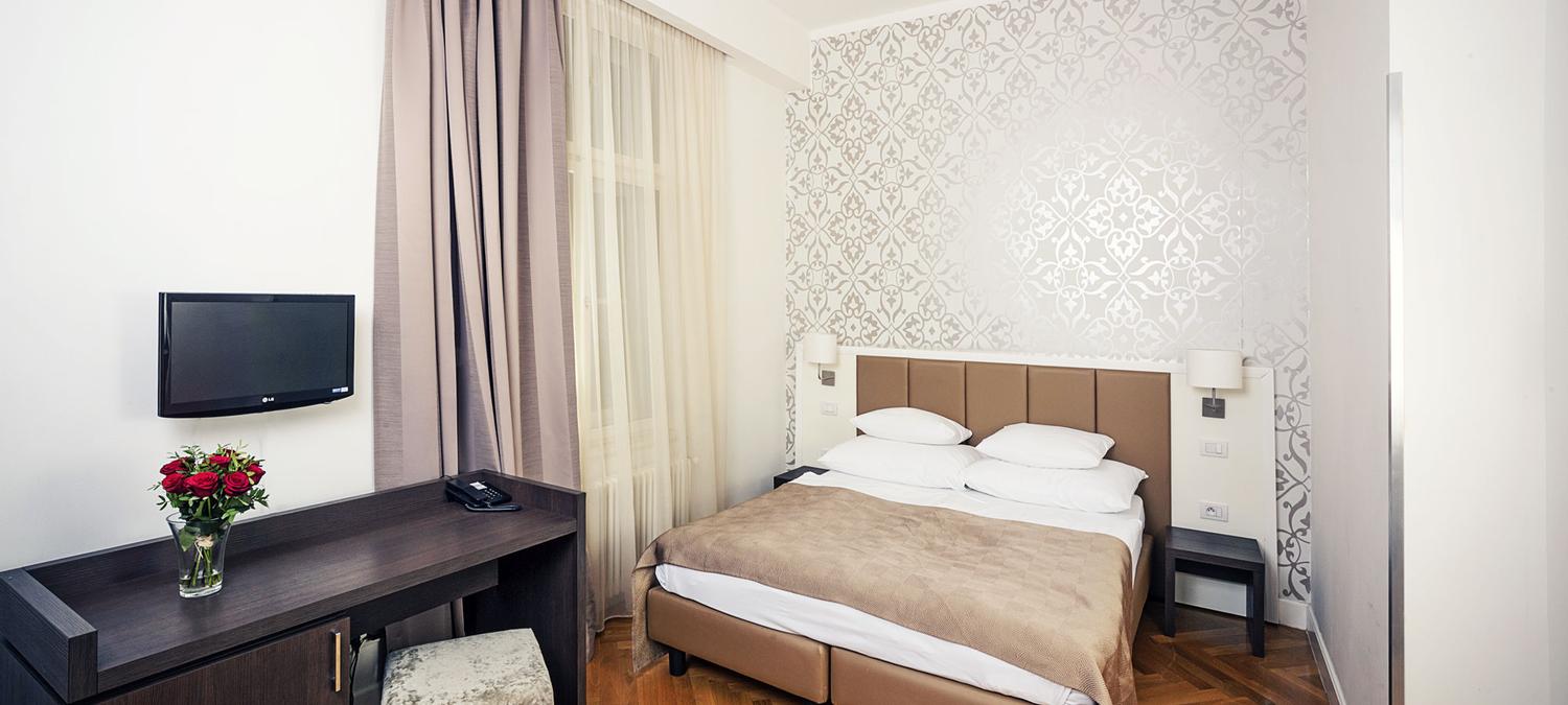 Deminka Palace | Prague | 4