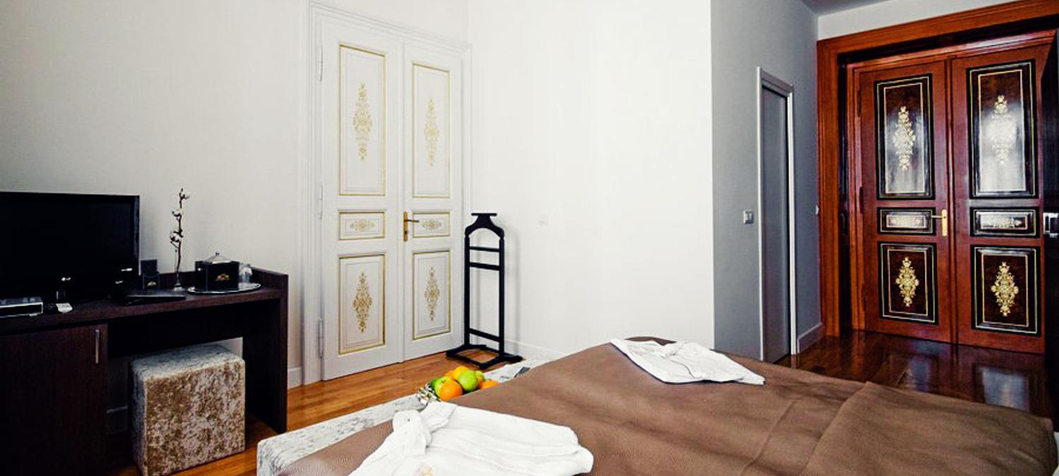 Deminka Palace | Prague | 2