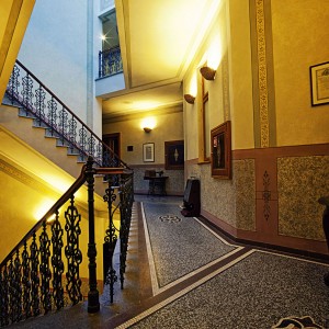 Historical Deminka Palace